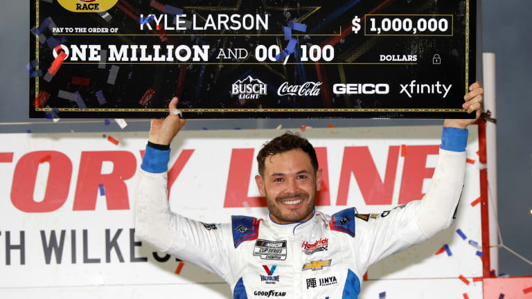 Kyle Larson spanks the field in NASCAR All-Star Race at North Wilkesboro